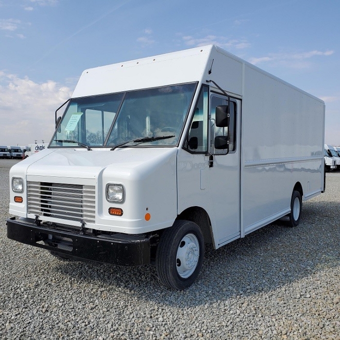 2023 Ford F59 Utilimaster 18′ P-1000 (19.5 GVWR) Walk-In Van