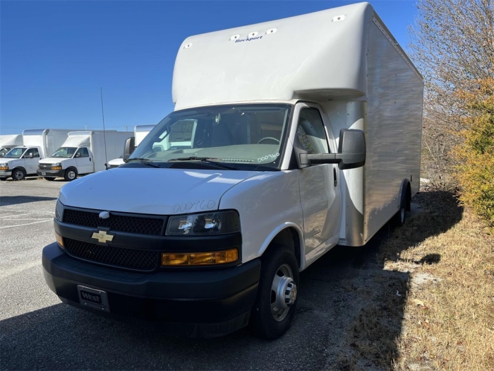 Chevy 4500 DRW 177" WB 14,200 GVWR 18' Rockport CargoPort - Image 2