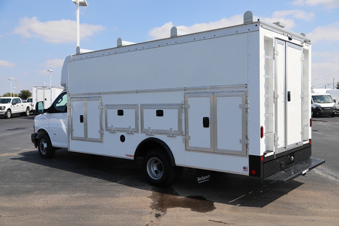 2023 Chevrolet Express 3500 DRW 16' Rockport Workport - Image 4