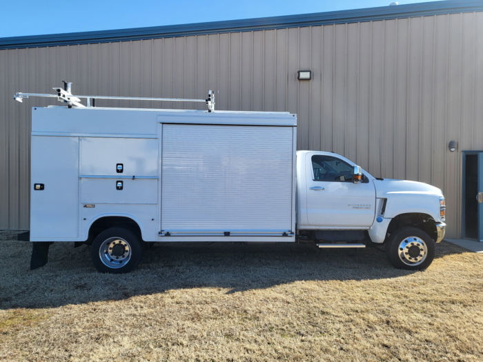 Chevy Silverado 5500 Diesel 4x4 G1 Gorilla Truck Body Double Drop Ladder Racks