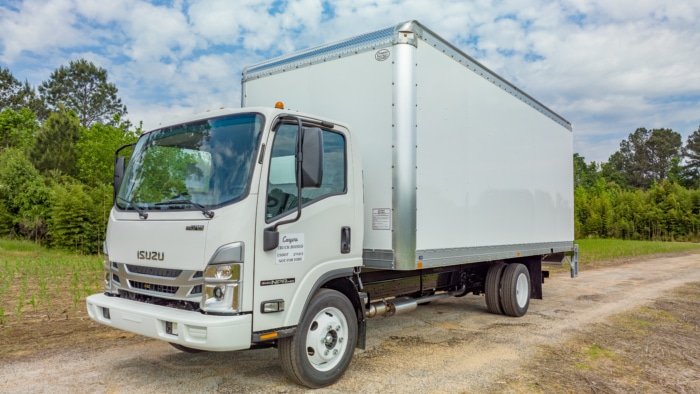 2024 Isuzu NRR HD 20' Duraplate Box with liftgate, 19,500 GVWR