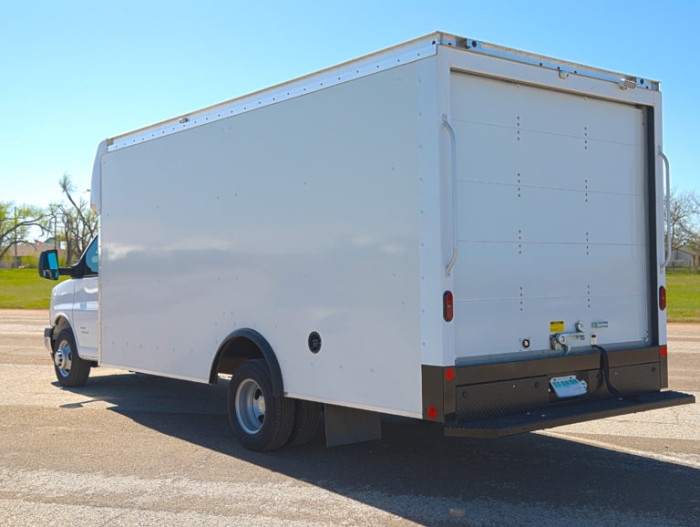 2022 Chevy 16' Rockport Cargoport - Image 13