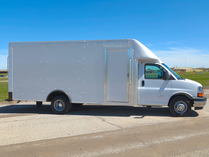 2022 Chevy 16' Rockport Cargoport - Image 3